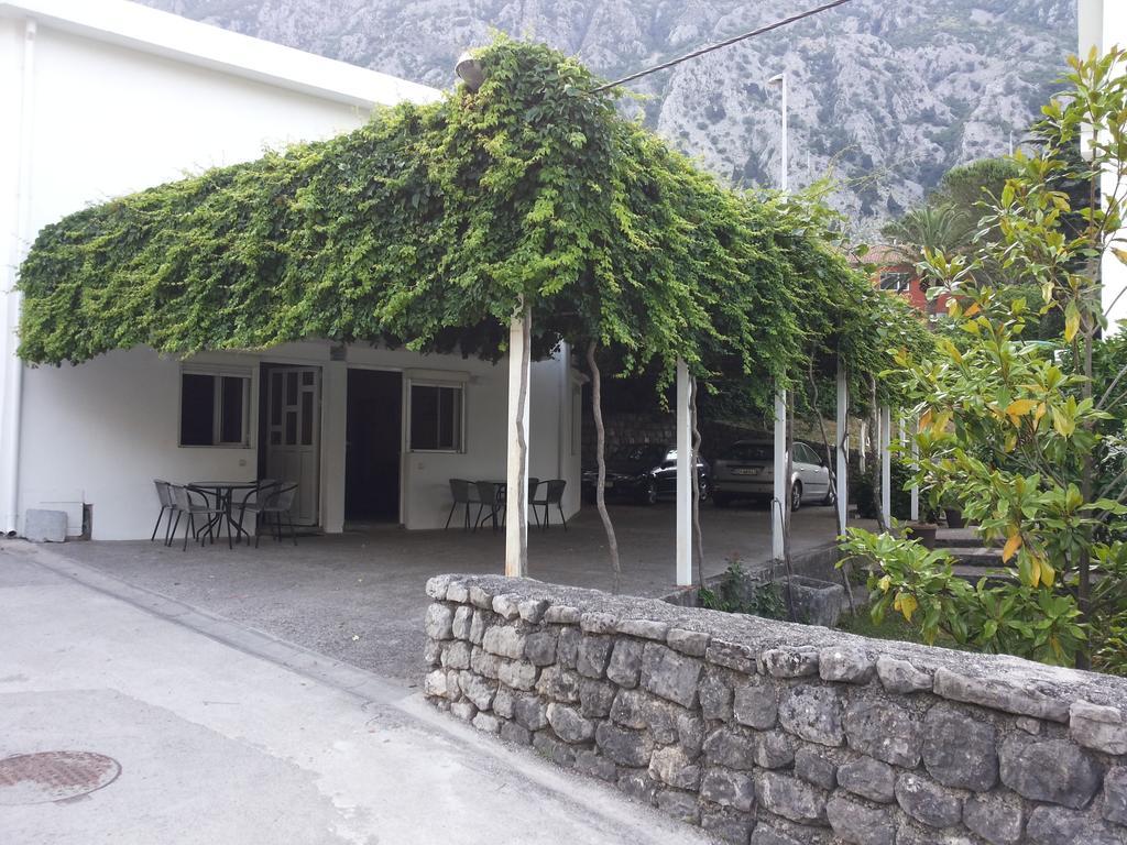 Rooms & Apartments Vukasovic Kotor Cameră foto